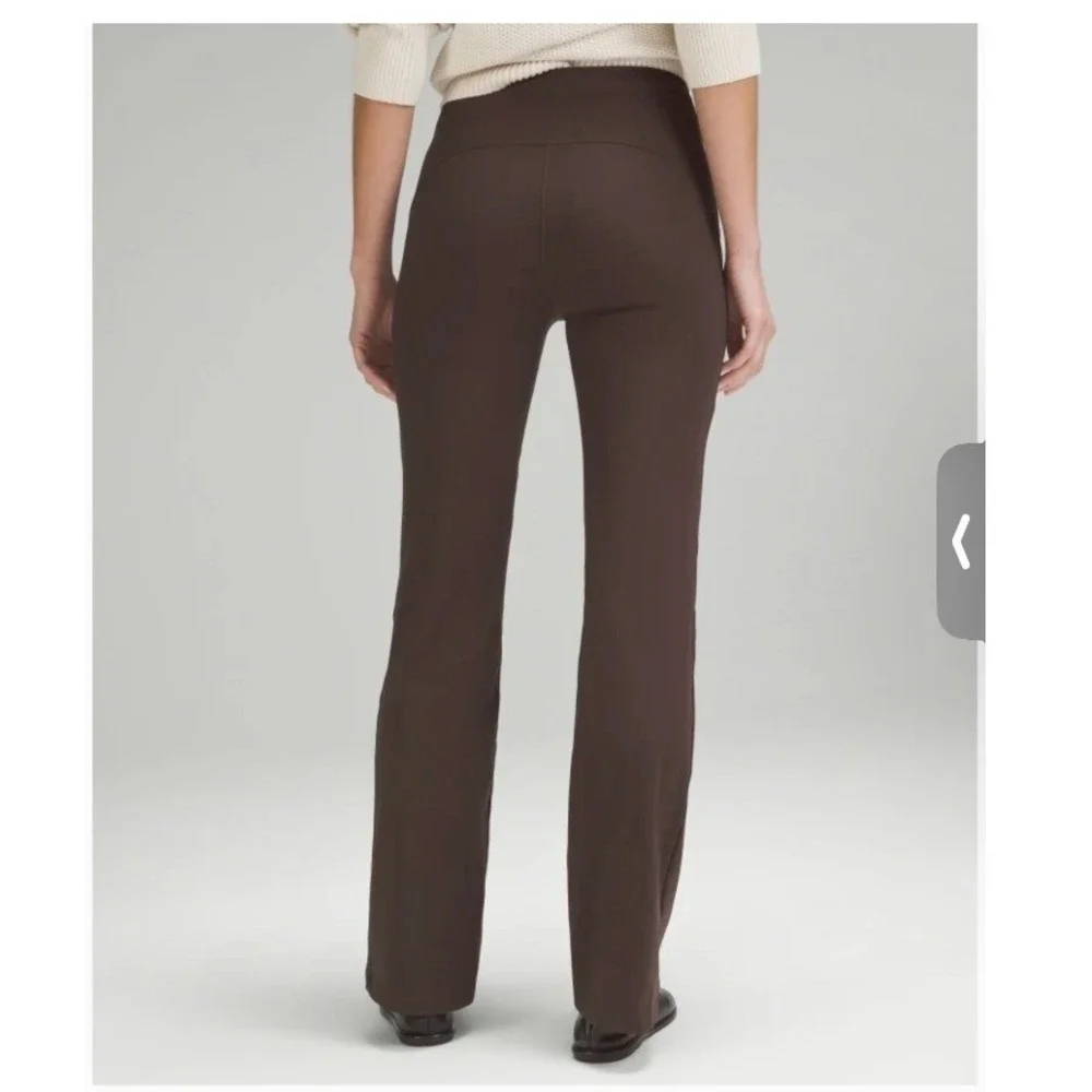 Lululemon Smooth Fit Pull-On Bootcut Pants Womens 8 Brown Travel Office Stretchy